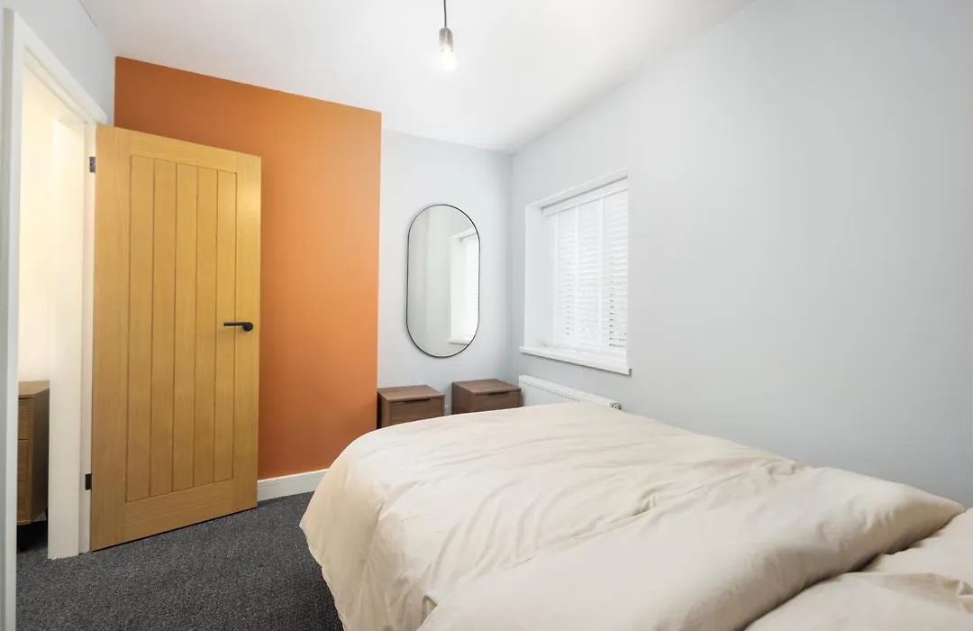 Close To Media City-Old Trafford - 5 Bedroom House-1